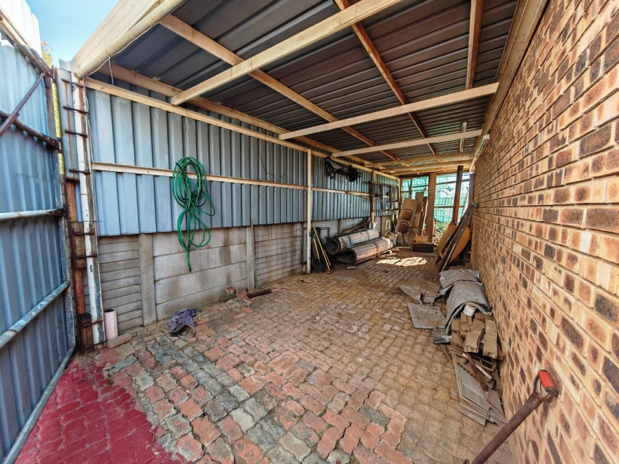 4 Bedroom Property for Sale in Universitas Ridge Free State